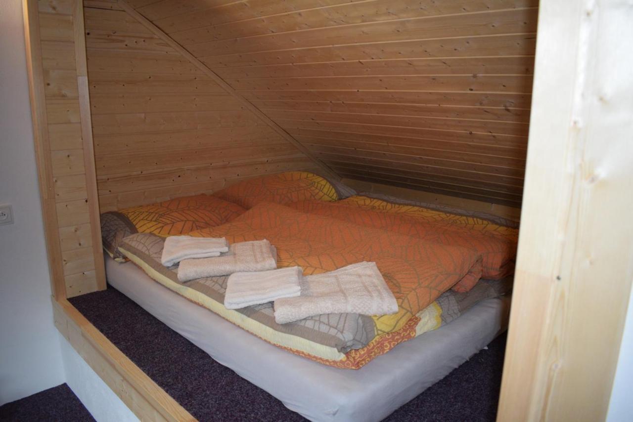 Apartmány Kubova Huť Exteriér fotografie