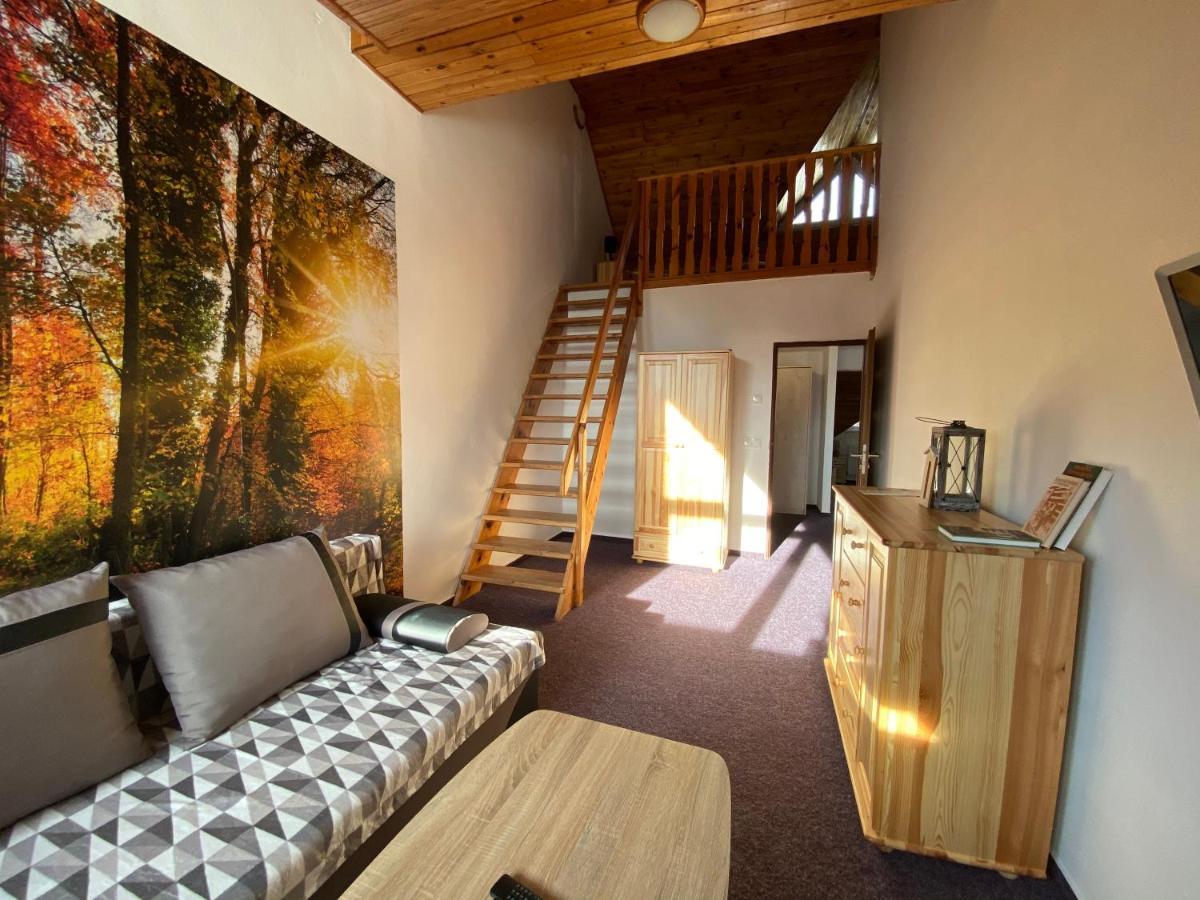 Apartmány Kubova Huť Exteriér fotografie