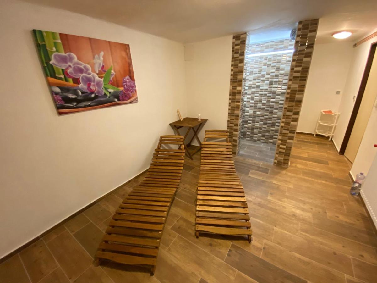 Apartmány Kubova Huť Exteriér fotografie